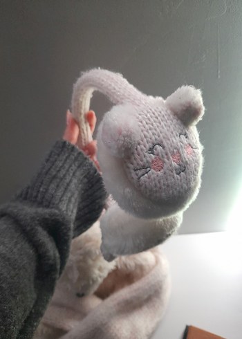 Pembe Nakışlı Örgü Çocuk Atkı ve Bere Seti - Görsel 2