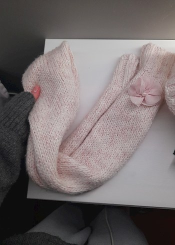 Pembe Nakışlı Örgü Çocuk Atkı ve Bere Seti - Görsel 4