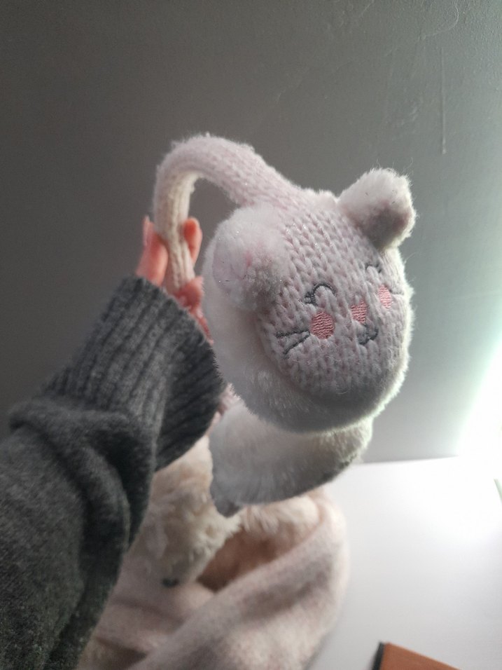 Pembe Nakışlı Örgü Çocuk Atkı ve Bere Seti - Görsel 2