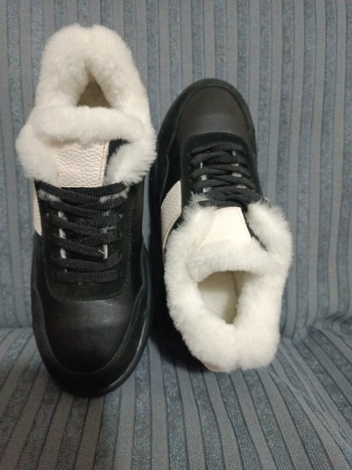 Beyaz Kürklü Kadın Dolgu Topuk Spor Ayakkabı - Görsel 2