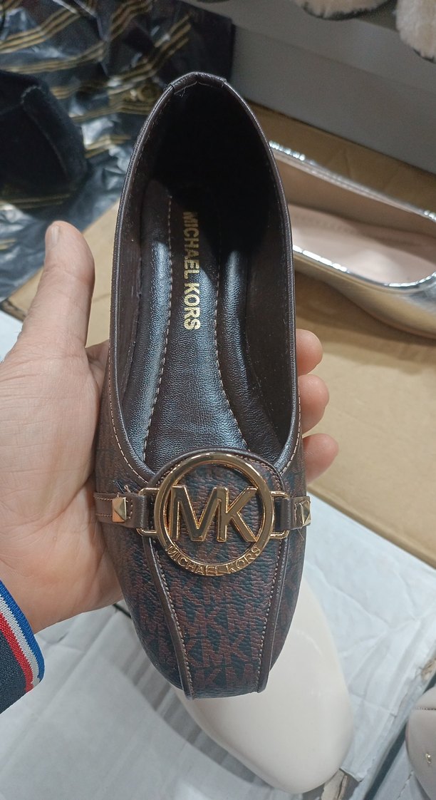 Michael Kors Kahverengi Deri Kadın Babet - Görsel 4