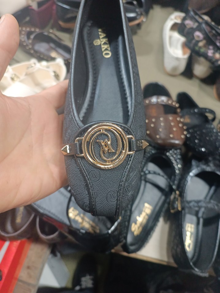 Vakko Siyah Yılan Desenli Tokalı Kadın Babet - Görsel 4