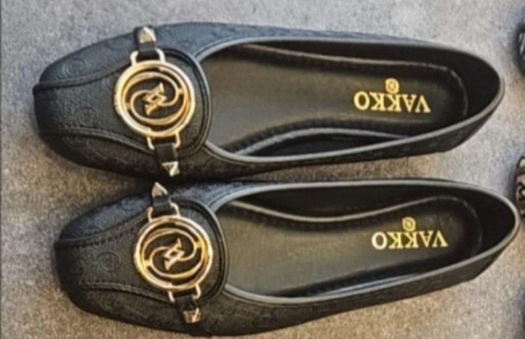 Klasik Siyah Deri Tokalı Kadın Babet - Görsel 3