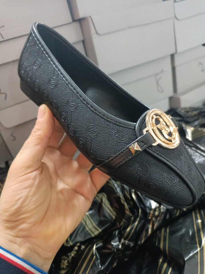 Klasik Siyah Deri Tokalı Kadın Babet - Görsel 2