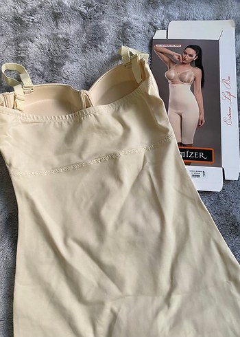 Kadın vücut toparlayıcı korse. - Görsel 2