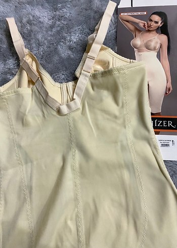 Kadın vücut toparlayıcı korse. - Görsel 3