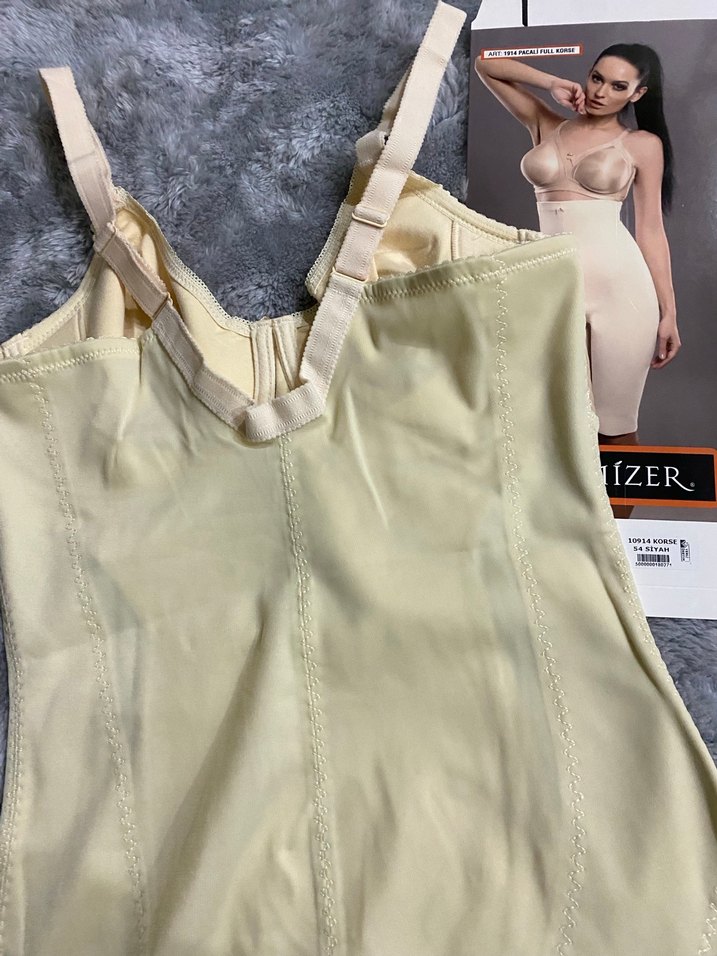 Kadın vücut toparlayıcı korse. - Görsel 3