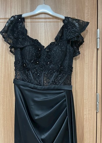 Siyah Straplez İşlemeli Uzun Abiye Elbise - Görsel 2