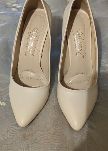 Krem Rengi Stiletto Topuklu Kadın Ayakkabı - Görsel 2