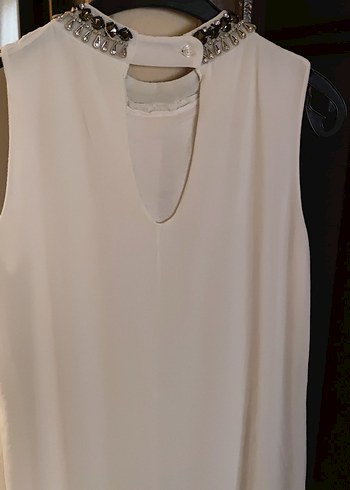 Zincir Detaylı Beyaz Uzun Elbise - Görsel 5