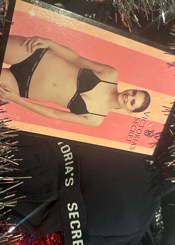 Victoria's Secret Siyah Mini Spor Takımı - Görsel 2