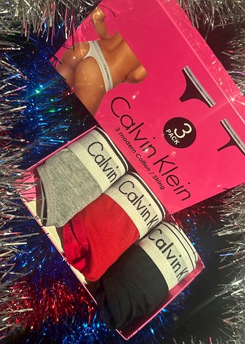 Calvin Klein Gri Kırmızı Siyah Baskılı Kadın Tanga 3'lü Paket - Görsel 2