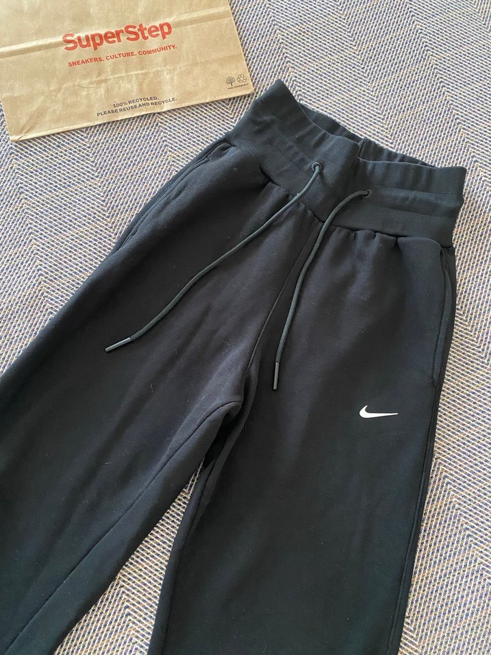 Siyah Fermuarlı Rahat Kesim Kadın Eşofman - Görsel 2