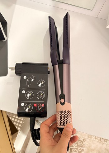 Bej ve koyu renk saç düzleştirici dyson - Görsel 2