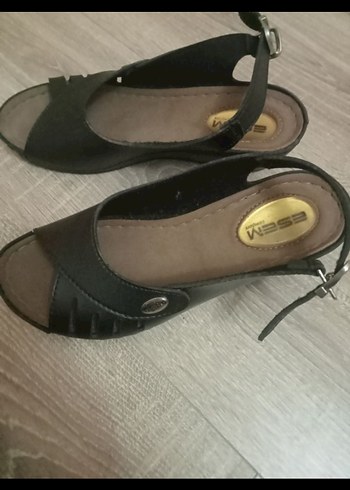 Kahverengi Tokalı Kadın Dolgu Topuk Sandalet - Görsel 2