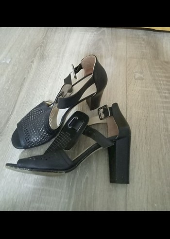 Kadın Siyah Stiletto Topuklu Gece Ayakkabısı - Görsel 2