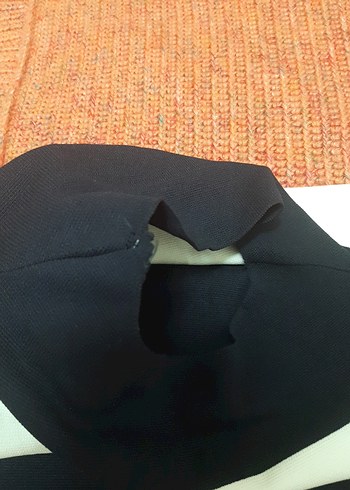 Çizgili Yüksek Yakalı Kolsuz Triko Elbise - Görsel 6