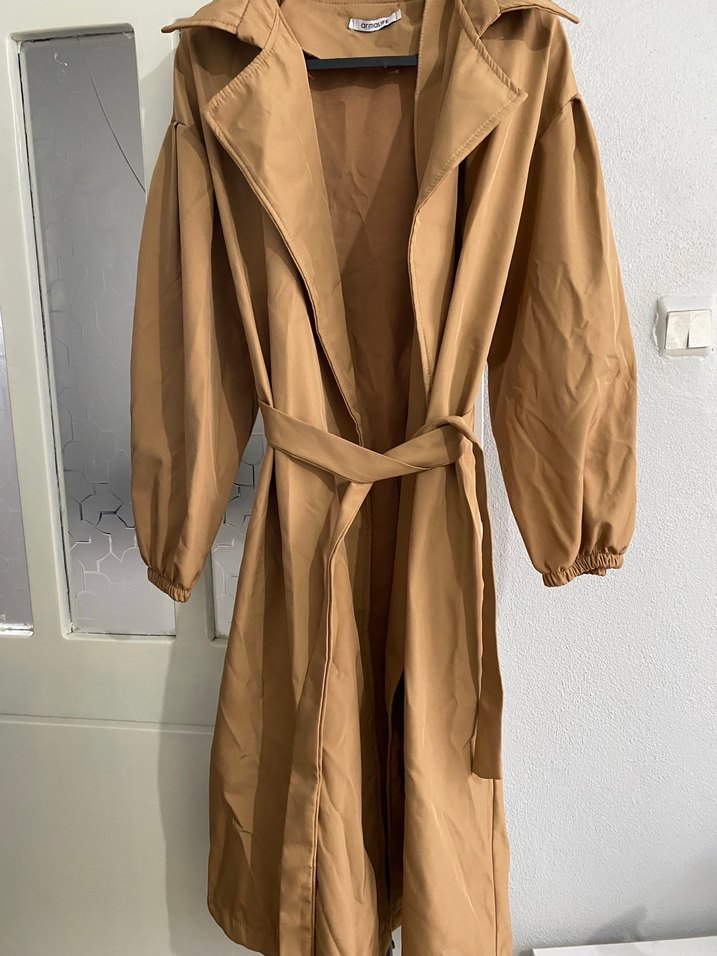 Bej Uzun Kesim Kadın Trençkot - Görsel 3