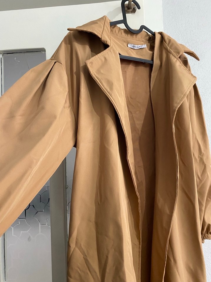 Bej Uzun Kesim Kadın Trençkot - Görsel 2