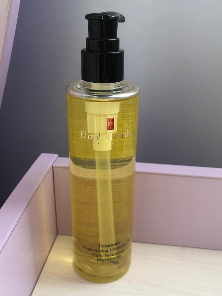 Elizabeth Arden Seramid Yenileyici Temizleyici 195 ml - Görsel 2