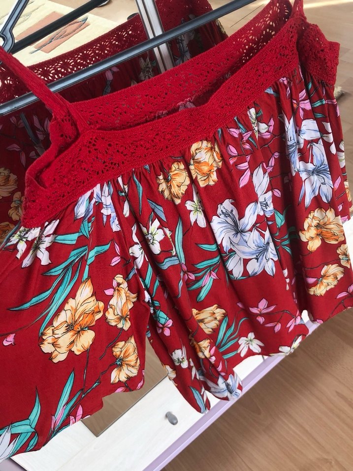 Kırmızı Askılı Çiçekli Mini Elbise - Görsel 2