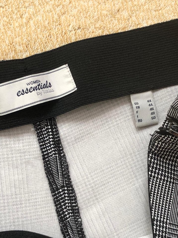 Düğmeli Gri Midi Kumaş Pantolon - Görsel 2