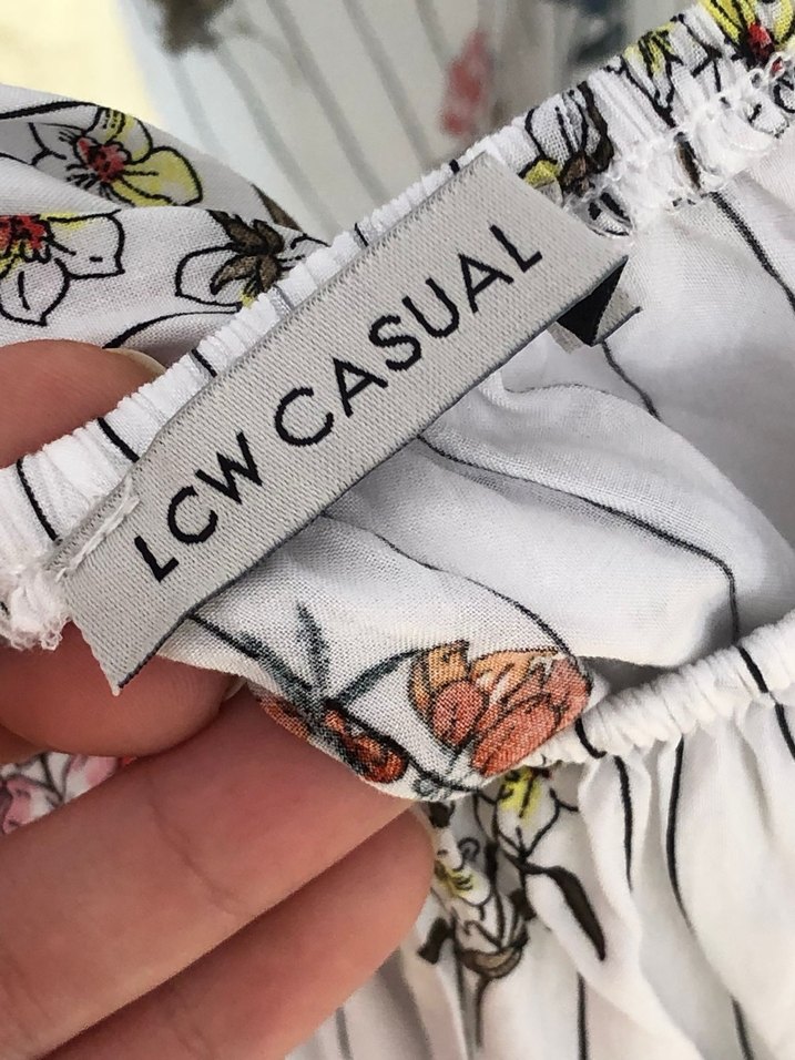 Kadın Beyaz Çiçekli Straplez Mini Bluz - Görsel 3