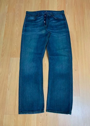 Levis Ozel