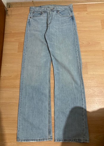 Levis 501 Straight Bootcut Jean