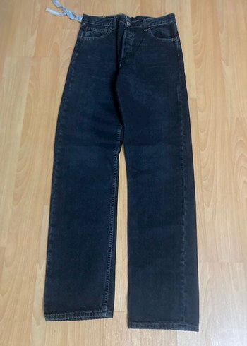 Levis 501 Black Jean