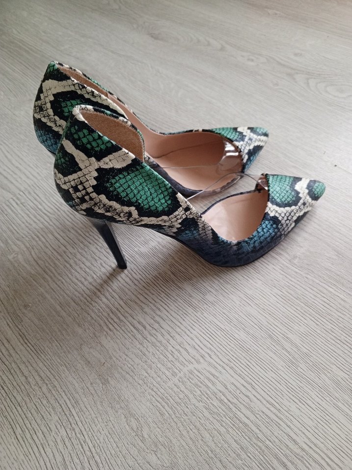Yılan Desenli Çok Renkli Stiletto Topuklu Kadın Ayakkabı - Görsel 2