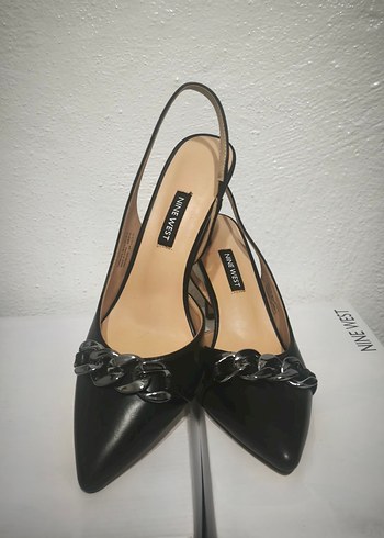 Nine West 38