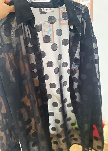 Düğmeli siyah Puantiyeli  gömlek - Görsel 3