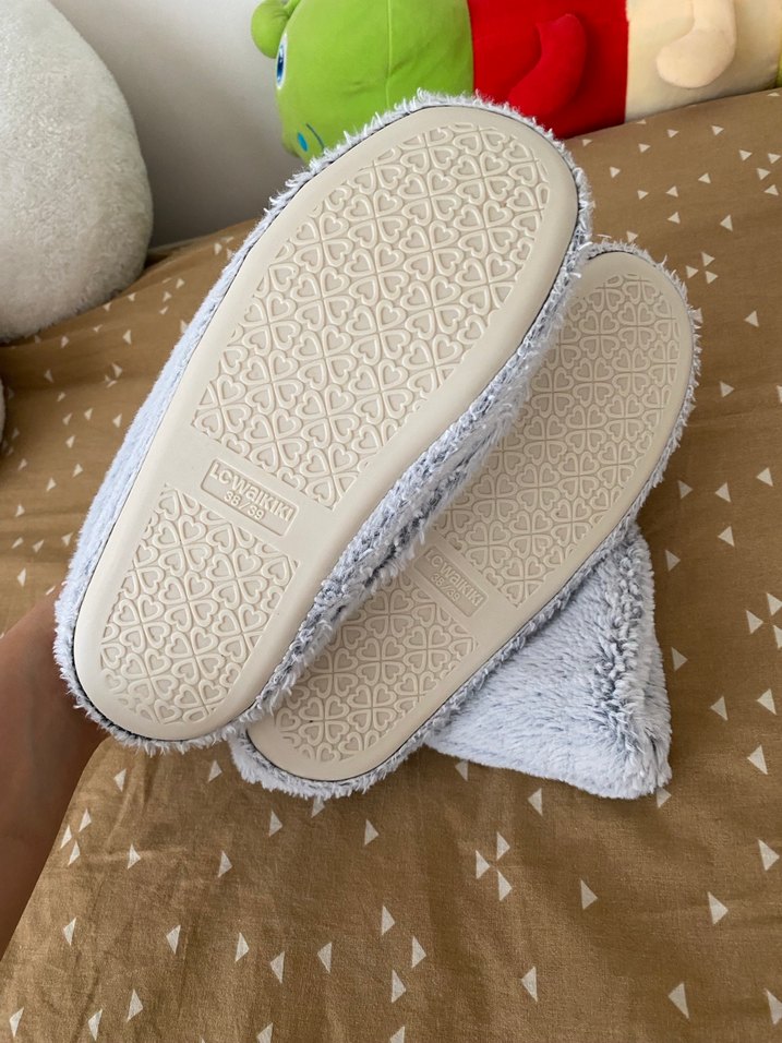 Gri Sıcak Ev Terliği - Görsel 5