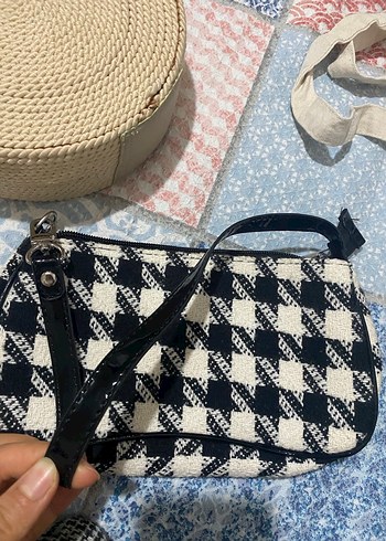 Tokalı Beyaz Siyah Ekose Kadın Çantası - Görsel 3