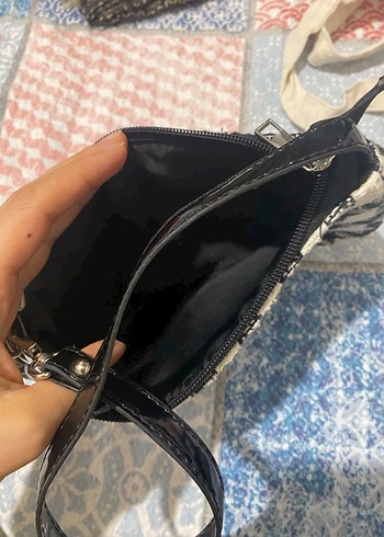 Tokalı Beyaz Siyah Ekose Kadın Çantası - Görsel 4