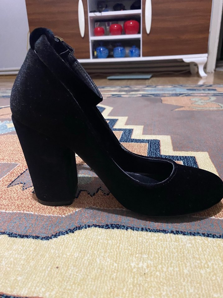 Koyu Siyah Tokalı Blok Topuklu Kadın Ayakkabı - Görsel 4