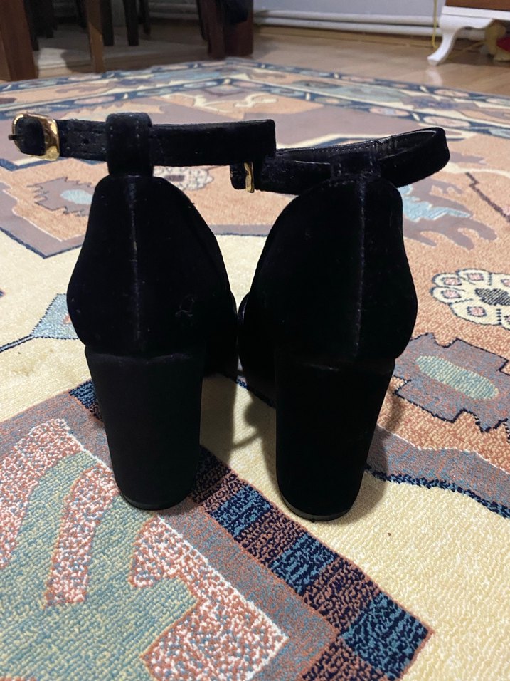 Koyu Siyah Tokalı Blok Topuklu Kadın Ayakkabı - Görsel 2
