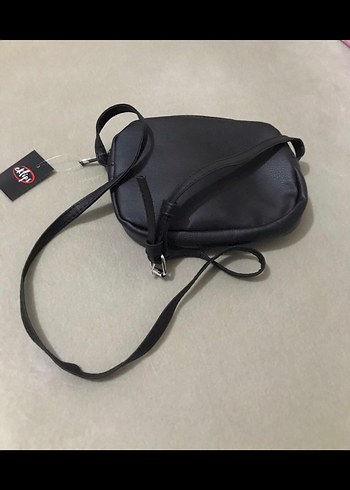 Siyah Minimalist Deri Kadın Çantası - Görsel 4