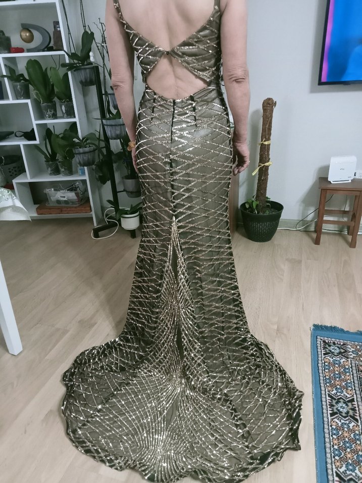 Yılan Desenli Uzun Drapeli Abiye Elbise - Görsel 2