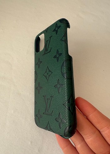 Koyu Yeşil Tokalı Telefon Kılıfı iPhone 11 - Görsel 2