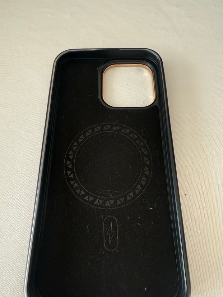 Kemer Tokalı Siyah Telefon Kılıfı iPhone 11 - Görsel 3