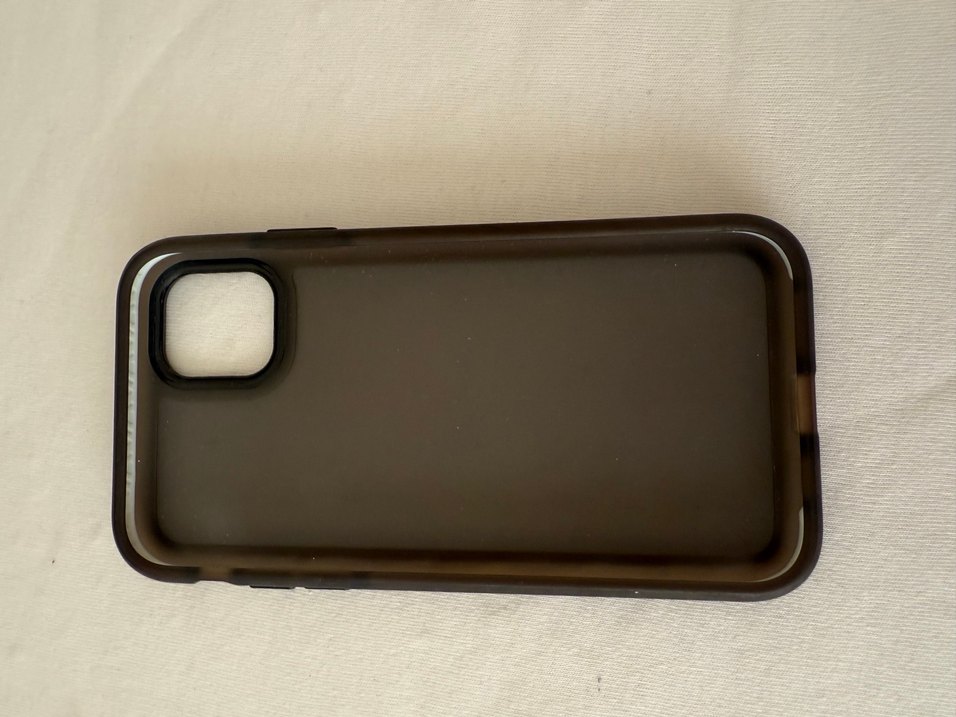 Şeffaf Bej Telefon Kılıfı - Görsel 2