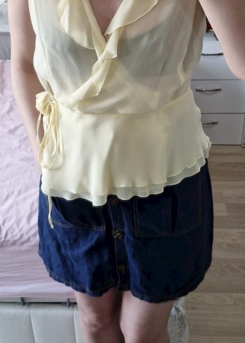 Benetton Sarı V Yakalı Yandan Bağlamalı Fırfırlı Bluz S-M - Görsel 4