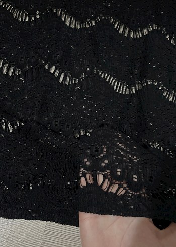 Dantel Detaylı Siyah Bluz - Görsel 3