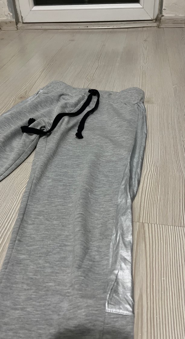 Gri Rahat Kesim Kadın Eşofman - Görsel 2