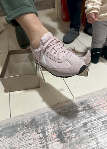 Nike Pembe Dolgu Topuklu Bağcıklı Sneakers - Görsel 5