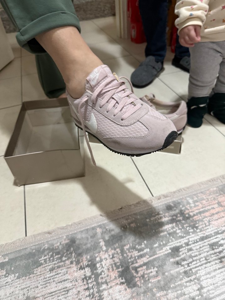 Nike Pembe Dolgu Topuklu Bağcıklı Sneakers - Görsel 5