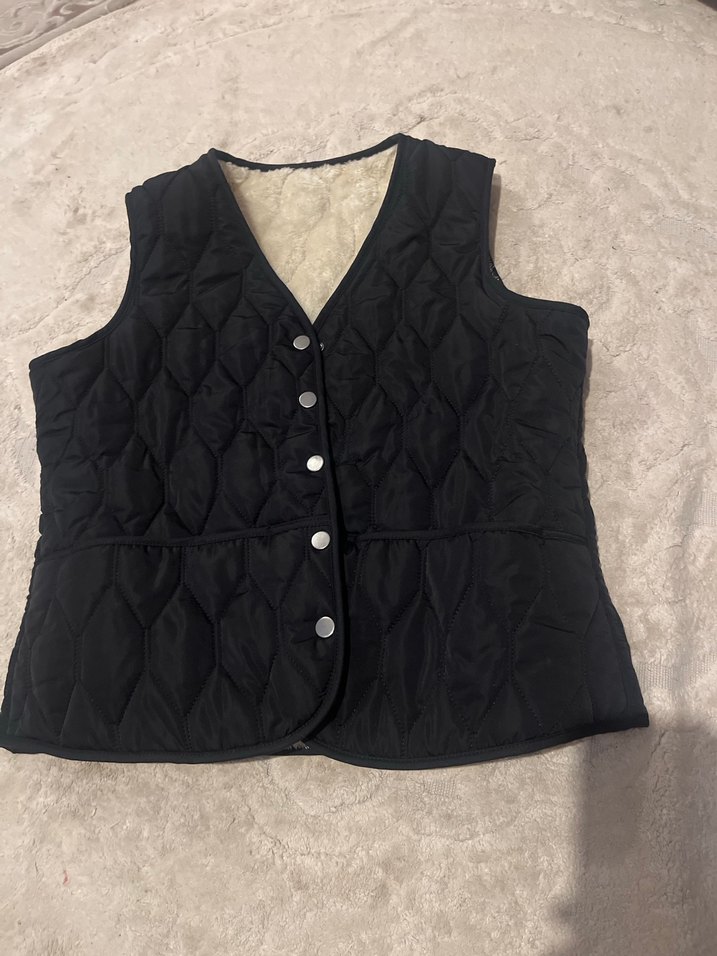 Düğmeli Siyah Kadın Yelek - Görsel 3