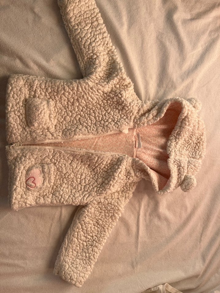 Kız Çocuk Kapüşonlu Beyaz Kürklü Mont - Görsel 3